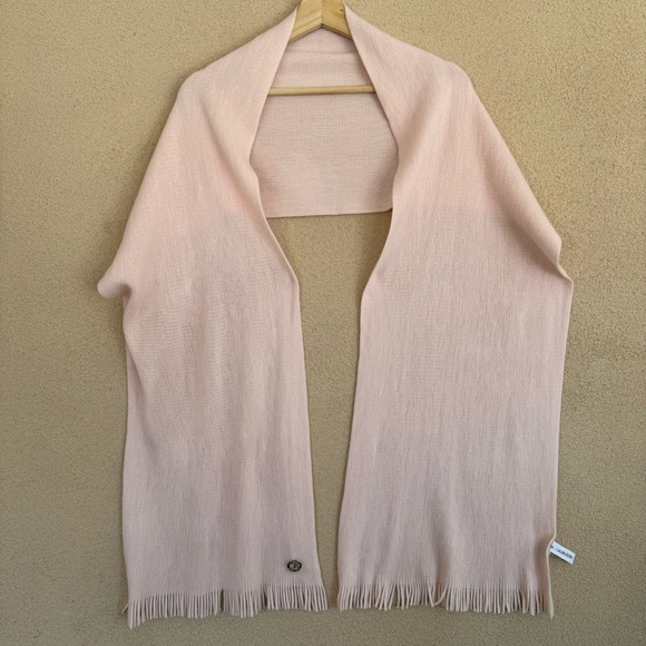 Calvin Klein Soft Baby Pink Flowy Fringe Scarf - Picture 3 of 6